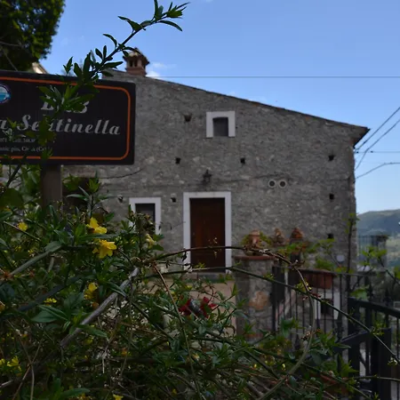 La Sentinella Bed & Breakfast