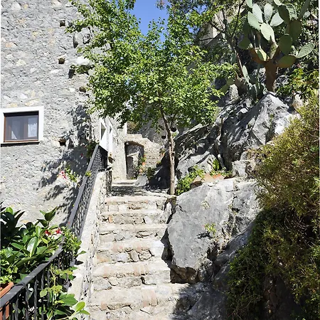 La Sentinella Bed & Breakfast