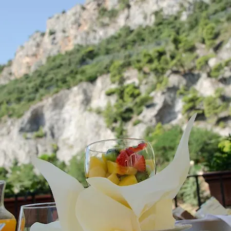 La Sentinella Bed & Breakfast